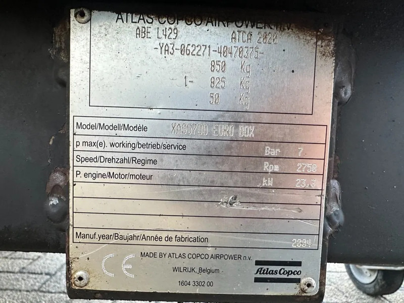Atlas-Copco XAS 57 DD Deutz 3 m3 / min 23 kW 7 Bar Mobiele Diesel Compressor op aanhanger - Compressore d'aria: foto 3 Atlas-Copco XAS 57 DD Deutz 3 m3 / min 23 kW 7 Bar Mobiele Diesel Compressor op aanhanger - Compressore d'aria: foto 3