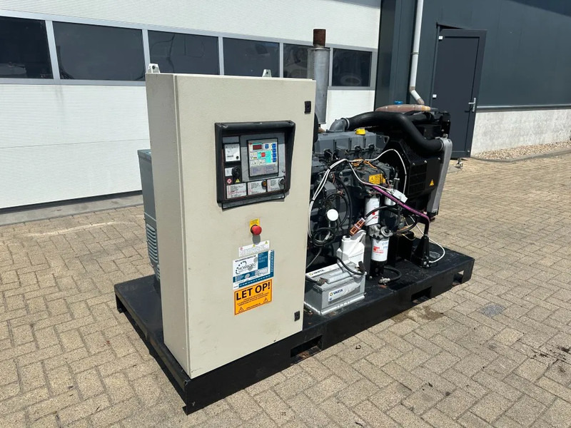 Deutz BF4M 1013 EC Mecc Alte Spa 105 kVA noodstroom generatorset met ATS Automatische Netovername - Gruppo elettrogeno: foto 5 Deutz BF4M 1013 EC Mecc Alte Spa 105 kVA noodstroom generatorset met ATS Automatische Netovername - Gruppo elettrogeno: foto 5