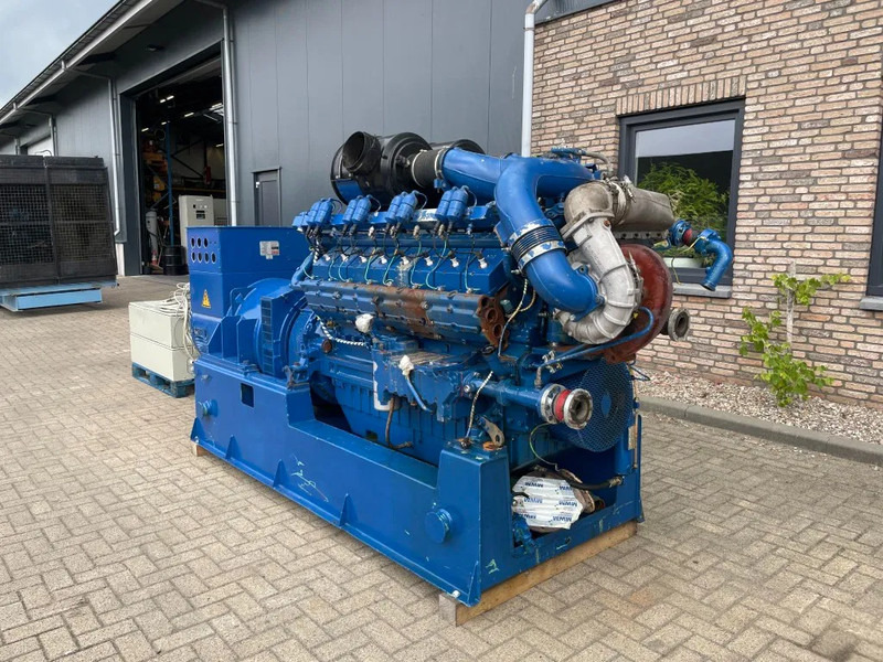 Deutz Gasset 800 / 1110 kVA Stamford generatorset - Gruppo elettrogeno: foto 3 Deutz Gasset 800 / 1110 kVA Stamford generatorset - Gruppo elettrogeno: foto 3