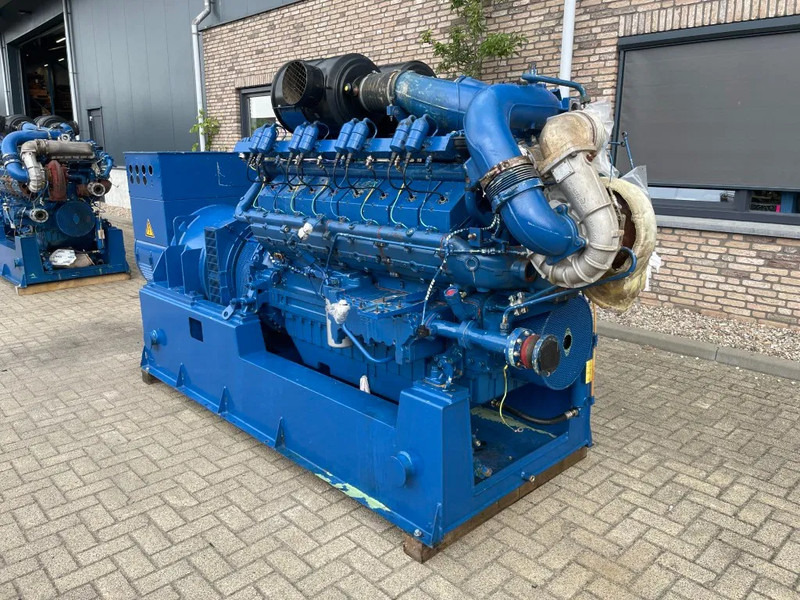 Deutz TBG 616 V16K Gasset 800 / 1110 kVA Stamford generatorset - Gruppo elettrogeno: foto 2 Deutz TBG 616 V16K Gasset 800 / 1110 kVA Stamford generatorset - Gruppo elettrogeno: foto 2