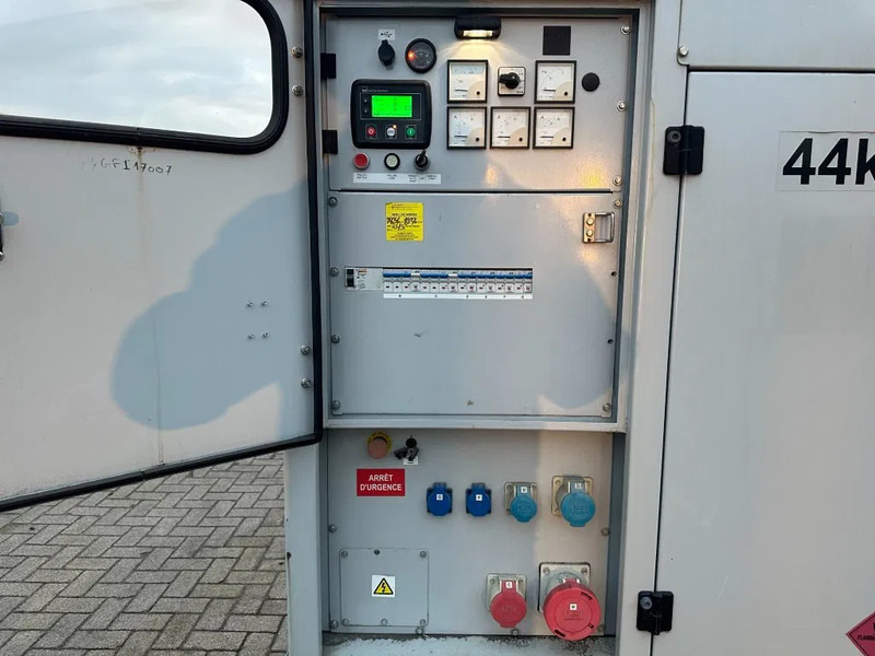 Europower EPUS44TDE Kubota Leroy Somer 44 kVA Supersilent Rental generatorset - Gruppo elettrogeno: foto 2 Europower EPUS44TDE Kubota Leroy Somer 44 kVA Supersilent Rental generatorset - Gruppo elettrogeno: foto 2