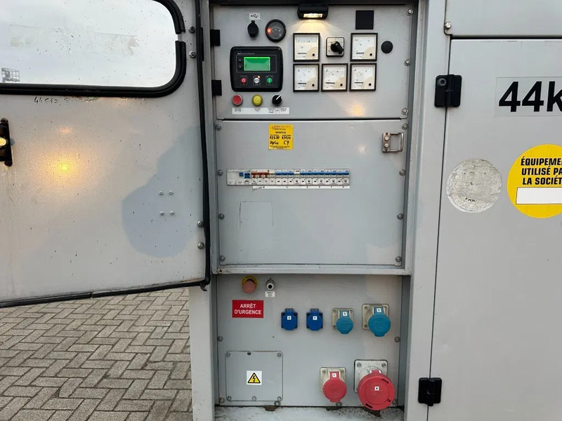 Europower EPUS44TDE Kubota Leroy Somer 44 kVA Supersilent Rental generatorset - Gruppo elettrogeno: foto 3 Europower EPUS44TDE Kubota Leroy Somer 44 kVA Supersilent Rental generatorset - Gruppo elettrogeno: foto 3
