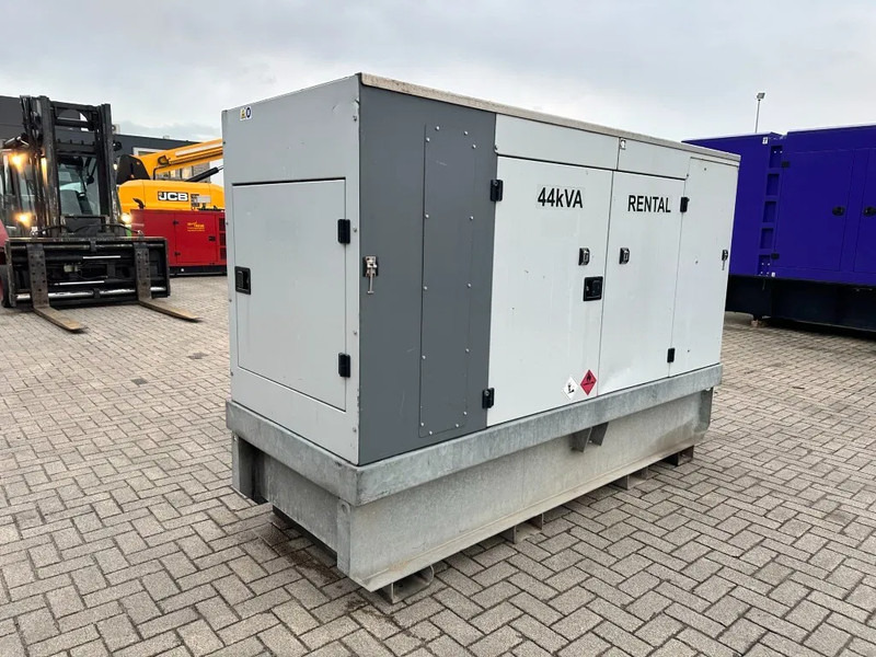 Europower EPUS44TDE Kubota Leroy Somer 44 kVA Supersilent Rental generatorset - Gruppo elettrogeno: foto 4 Europower EPUS44TDE Kubota Leroy Somer 44 kVA Supersilent Rental generatorset - Gruppo elettrogeno: foto 4