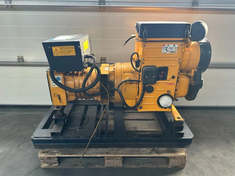 Hatz 2M41 15 kVA generatorset - Gruppo elettrogeno: foto 1 Hatz 2M41 15 kVA generatorset - Gruppo elettrogeno: foto 1