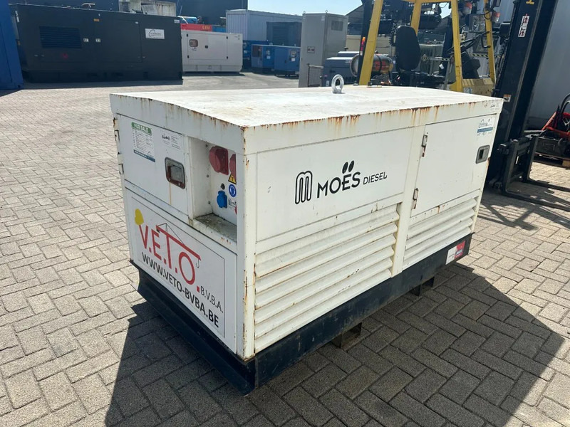 Hatz 3L41C Silentpack 22.5 kVA Silent generatorset - Gruppo elettrogeno: foto 3 Hatz 3L41C Silentpack 22.5 kVA Silent generatorset - Gruppo elettrogeno: foto 3