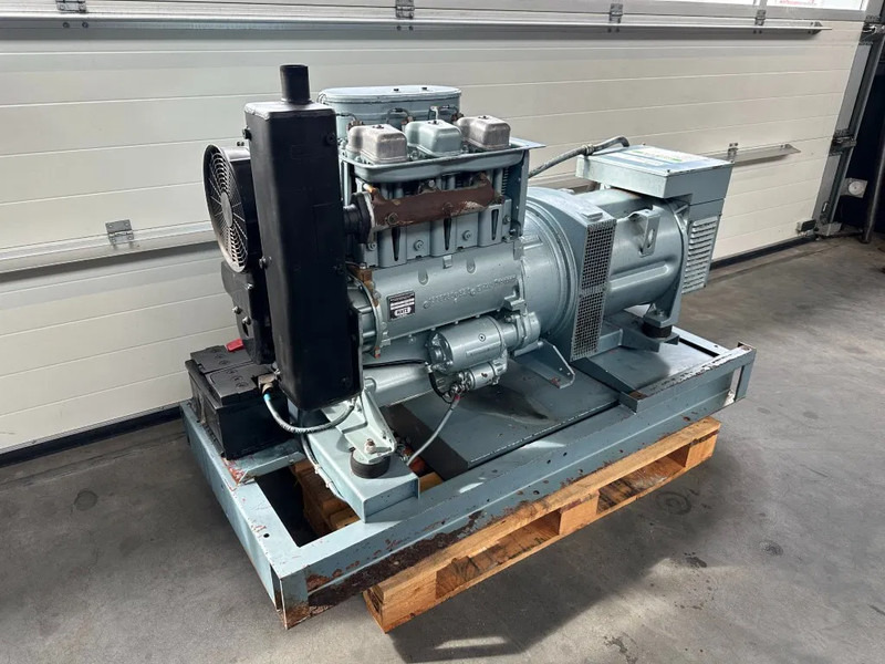 Gruppo elettrogeno Hatz 3M40L Mecc Alte Spa 40 kVA generatorset ex Emergency ! 22 hours !: foto 10