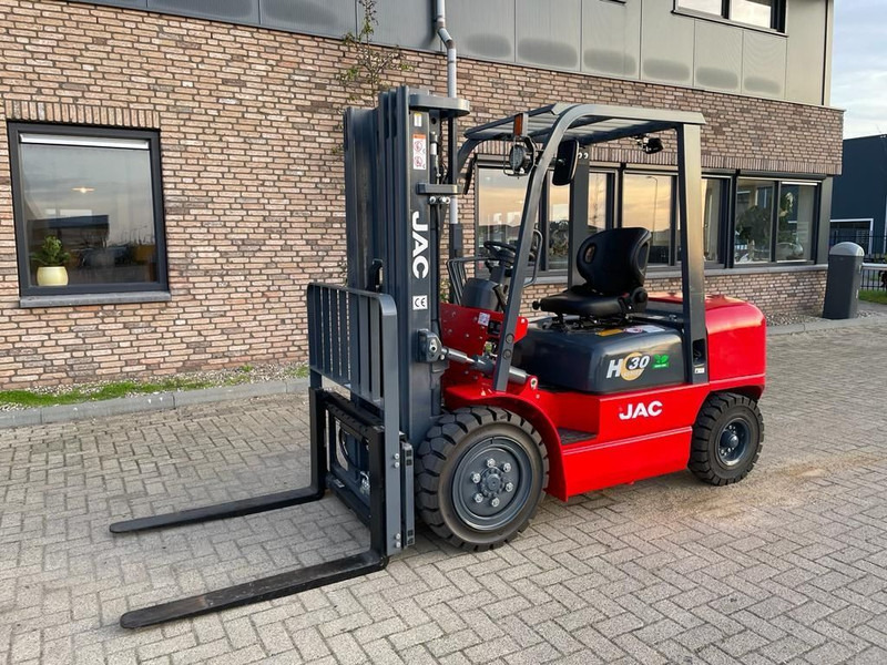 Isuzu JAC CPCD30 3 ton Triplex Freelift Sideshift Diesel Heftruck New ! - Carrello elevatore diesel: foto 2 Isuzu JAC CPCD30 3 ton Triplex Freelift Sideshift Diesel Heftruck New ! - Carrello elevatore diesel: foto 2