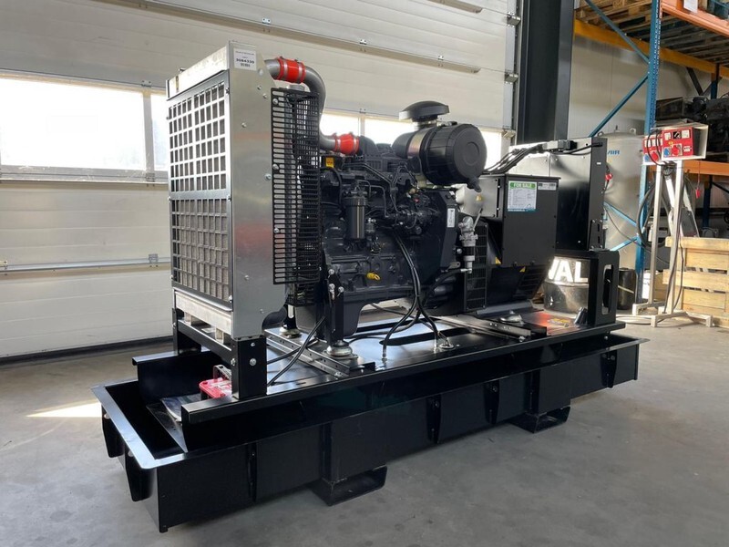 Iveco NEF 45 TM3 Stamford 125 kVA generatorset New ! - Gruppo elettrogeno: foto 4 Iveco NEF 45 TM3 Stamford 125 kVA generatorset New ! - Gruppo elettrogeno: foto 4