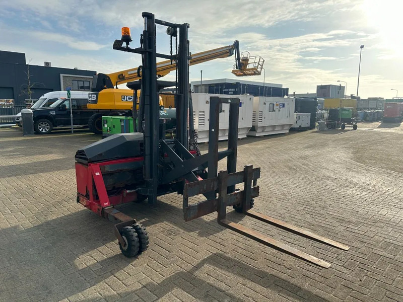 Moffett M4 20.1 Kubota Diesel Kooiaap 2 ton Duplex Sideshift Meeneemheftruck - Carrello elevatore trasportabile: foto 1 Moffett M4 20.1 Kubota Diesel Kooiaap 2 ton Duplex Sideshift Meeneemheftruck - Carrello elevatore trasportabile: foto 1