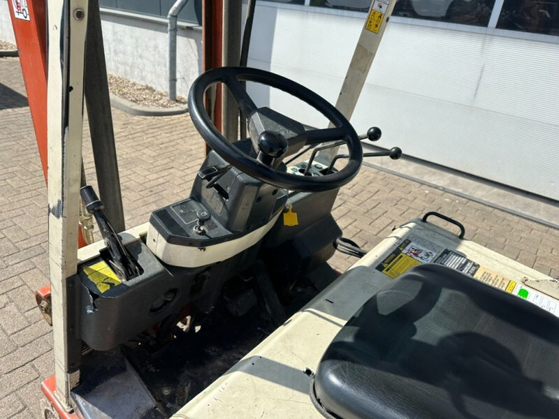 Nissan N01L18U 1.8 ton Triplex Freelift Sideshift Elektra Heftruck Accu 2016 ! - Carrello elevatore elettrico: foto 5 Nissan N01L18U 1.8 ton Triplex Freelift Sideshift Elektra Heftruck Accu 2016 ! - Carrello elevatore elettrico: foto 5