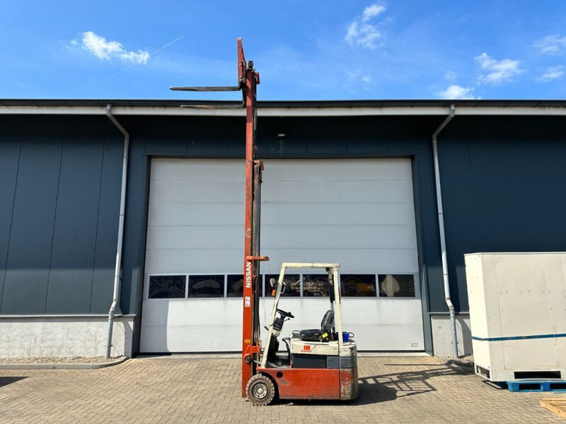 Nissan N01L18U 1.8 ton Triplex Freelift Sideshift Elektra Heftruck Accu 2016 ! - Carrello elevatore elettrico: foto 4 Nissan N01L18U 1.8 ton Triplex Freelift Sideshift Elektra Heftruck Accu 2016 ! - Carrello elevatore elettrico: foto 4