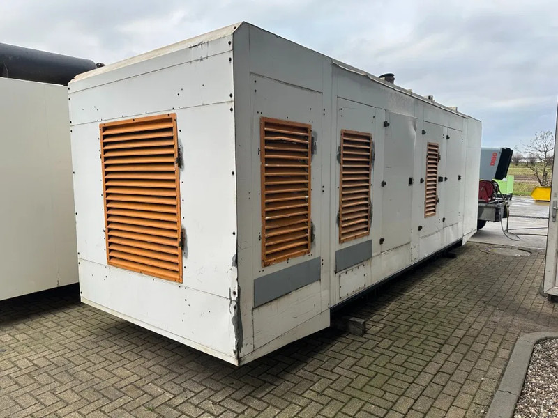 Perkins 4006-23TAG3A Stamford 900 kVA Silent generatorset - Gruppo elettrogeno: foto 1 Perkins 4006-23TAG3A Stamford 900 kVA Silent generatorset - Gruppo elettrogeno: foto 1