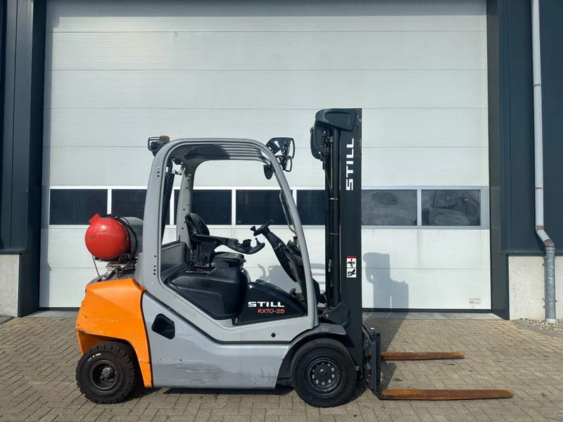 Still RX70-25 T 2.5 ton Duplex Sideshift LPG Heftruck 2020 - Carrello elevatore a gas: foto 2 Still RX70-25 T 2.5 ton Duplex Sideshift LPG Heftruck 2020 - Carrello elevatore a gas: foto 2