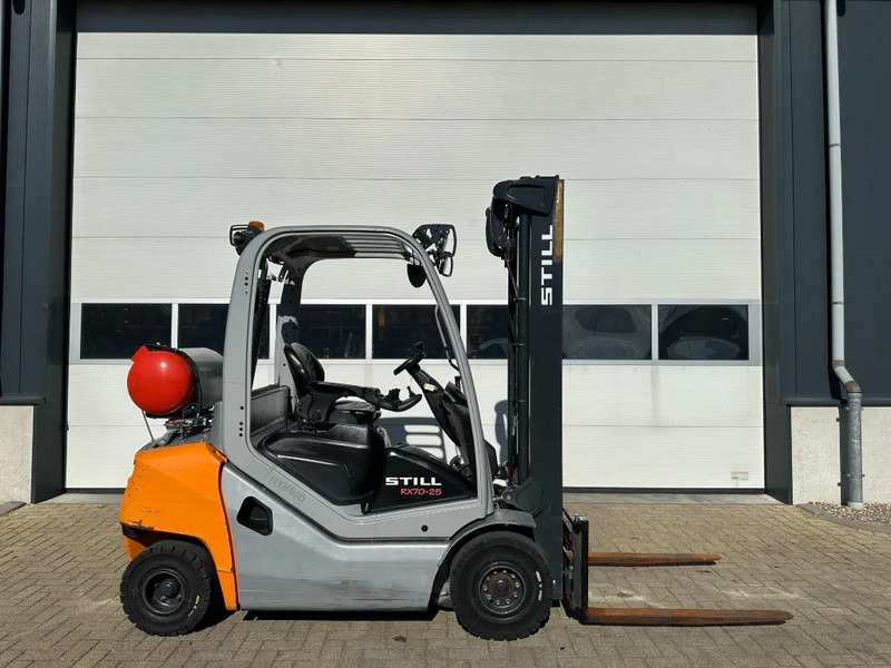 Still RX70-25 T 2.5 ton Duplex Sideshift LPG Heftruck 2020 - Carrello elevatore a gas: foto 2 Still RX70-25 T 2.5 ton Duplex Sideshift LPG Heftruck 2020 - Carrello elevatore a gas: foto 2