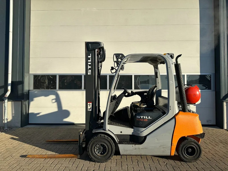Still RX70-25 T 2.5 ton Duplex Sideshift LPG Heftruck 2020 - Carrello elevatore a gas: foto 1 Still RX70-25 T 2.5 ton Duplex Sideshift LPG Heftruck 2020 - Carrello elevatore a gas: foto 1