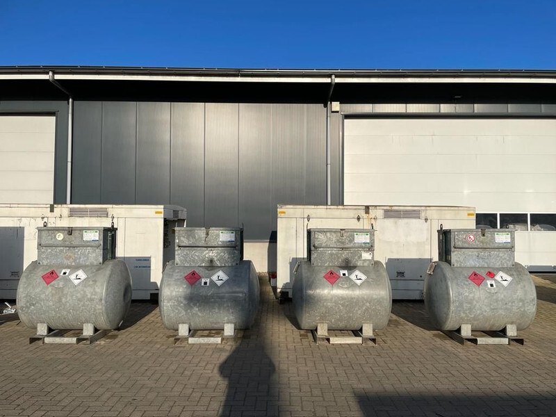 Dieseltank Rietberg 1000 liter Dieseltank Gegalvaniseerd IBC met keuring ! - Serbatoio di stoccaggio: foto 1 Dieseltank Rietberg 1000 liter Dieseltank Gegalvaniseerd IBC met keuring ! - Serbatoio di stoccaggio: foto 1