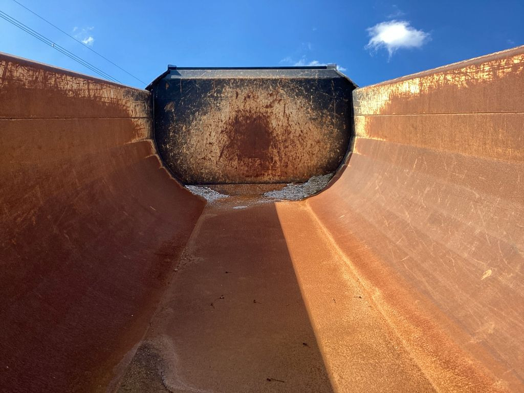 Kroeger MUP 20 HP Halfpipe K80 12,7 kubik 22.000kg - Rimorchio ribaltabile: foto 4 Kroeger MUP 20 HP Halfpipe K80 12,7 kubik 22.000kg - Rimorchio ribaltabile: foto 4