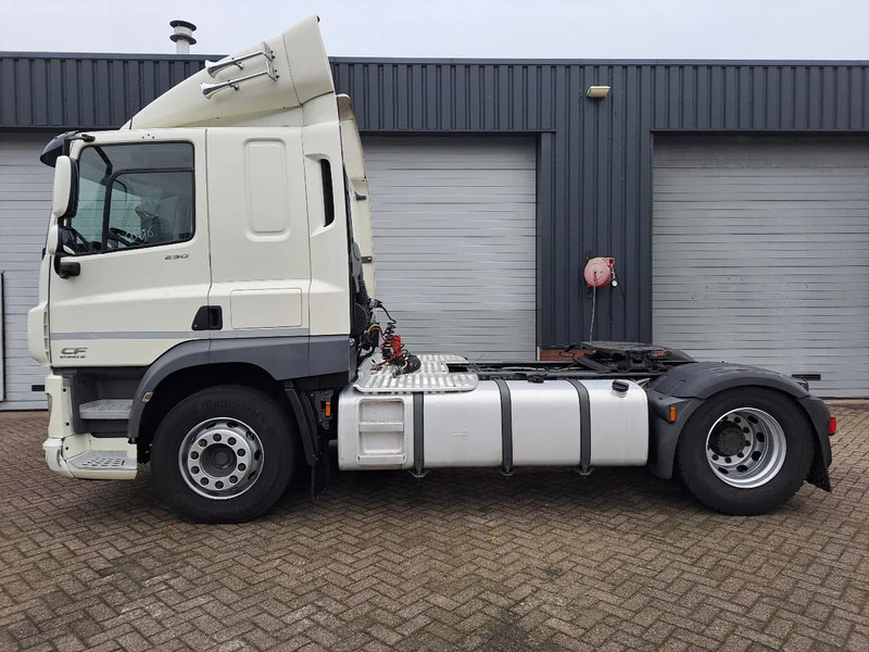 DAF CF NL TREKKER, MANUEL GEAR, LOW KM - Trattore stradale: foto 4 DAF CF NL TREKKER, MANUEL GEAR, LOW KM - Trattore stradale: foto 4