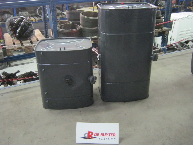 DAF Brandstoftanks voor LF - Serbatoio carburante per Camion: foto 3 DAF Brandstoftanks voor LF - Serbatoio carburante per Camion: foto 3