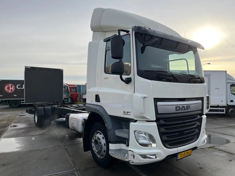 DAF CF 260 CF 260 FA CHASSIS CABINE EURO 6 - Autocarro telaio: foto 1 DAF CF 260 CF 260 FA CHASSIS CABINE EURO 6 - Autocarro telaio: foto 1
