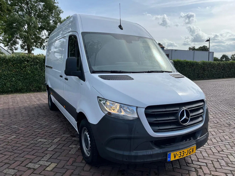 Mercedes-Benz Sprinter 317 1.9 CDI L2H1 - Furgone chiuso, Furgone doppia cabina: foto 4 Mercedes-Benz Sprinter 317 1.9 CDI L2H1 - Furgone chiuso, Furgone doppia cabina: foto 4