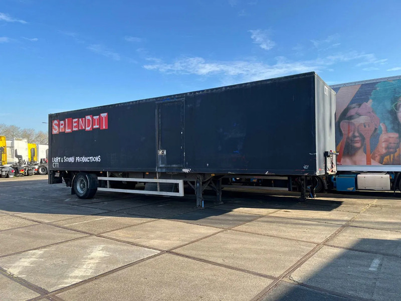 Netam-Fruehauf ONCRK 22110 - Semirimorchio furgonato: foto 2 Netam-Fruehauf ONCRK 22110 - Semirimorchio furgonato: foto 2