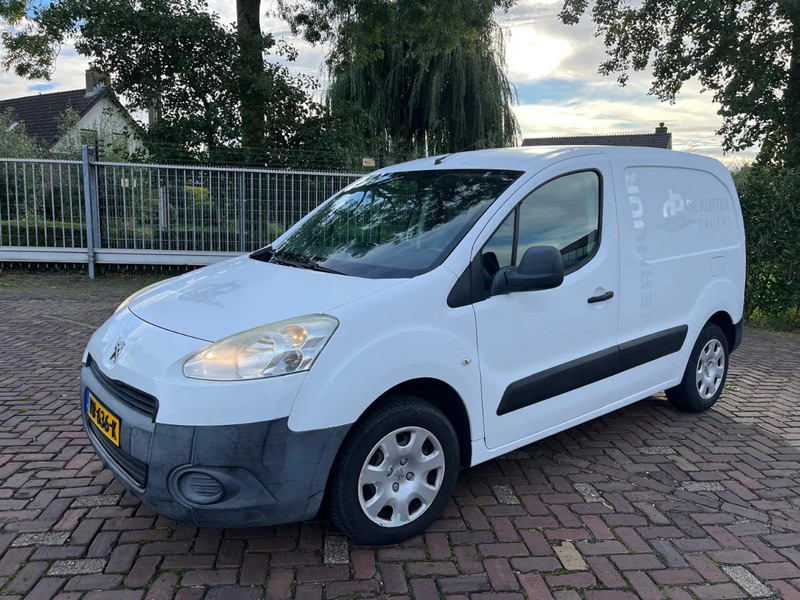 Peugeot Partner 120 1.6 HDI (motorstoring. Maximale snelheid 70 km per uur) - Furgoncino: foto 1 Peugeot Partner 120 1.6 HDI (motorstoring. Maximale snelheid 70 km per uur) - Furgoncino: foto 1