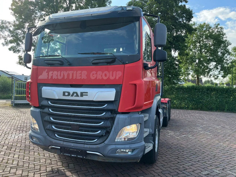 DAF CF 530 FAT intarder - Trattore stradale: foto 2 DAF CF 530 FAT intarder - Trattore stradale: foto 2