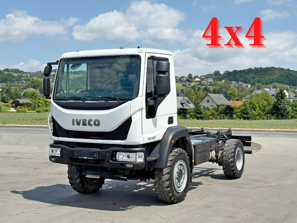 Iveco EUROCARGO 110-250* PLATFORM 4,60 m* 4x4 - Autocarro telaio: foto 1 Iveco EUROCARGO 110-250* PLATFORM 4,60 m* 4x4 - Autocarro telaio: foto 1