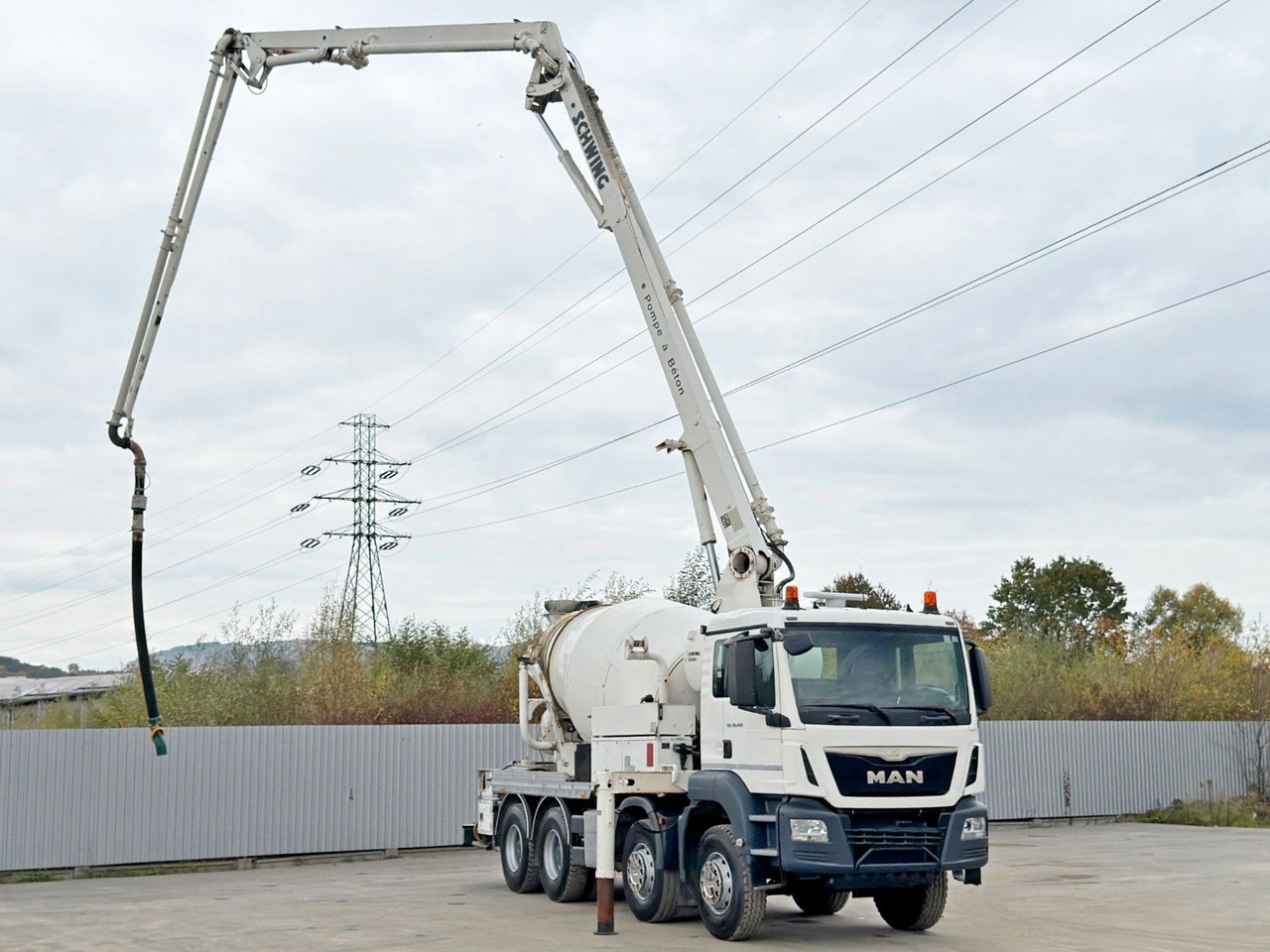 MAN TGS 35.400 BETONPUMPE * 8x4 / TOPZUSTAND - Pompa autocarrata: foto 3 MAN TGS 35.400 BETONPUMPE * 8x4 / TOPZUSTAND - Pompa autocarrata: foto 3