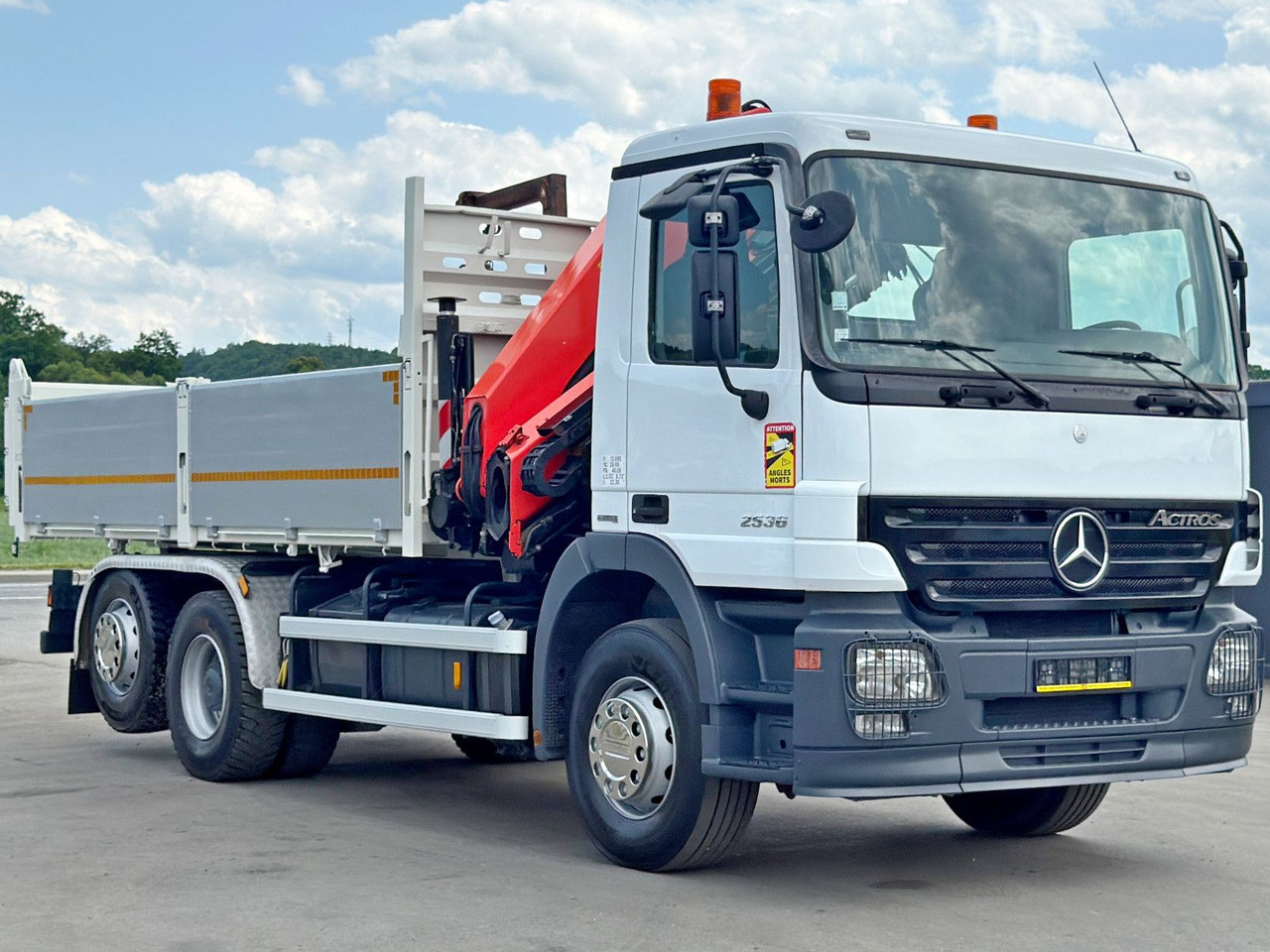 Mercedes-Benz ACTROS 2536* KIPPER 5,30m * PK 15500 + FUNK* TOP - Camion con gru: foto 3 Mercedes-Benz ACTROS 2536* KIPPER 5,30m * PK 15500 + FUNK* TOP - Camion con gru: foto 3