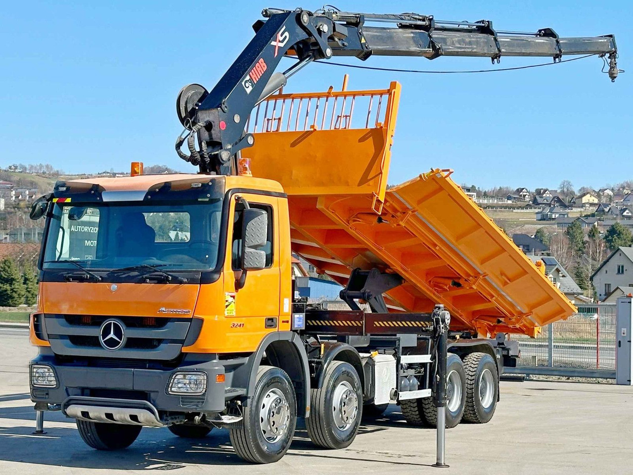 Mercedes-Benz ACTROS 3241 * HIAB 322 EP-4 HIDUO + FUNK / 8x4 - Camion con gru: foto 3 Mercedes-Benz ACTROS 3241 * HIAB 322 EP-4 HIDUO + FUNK / 8x4 - Camion con gru: foto 3