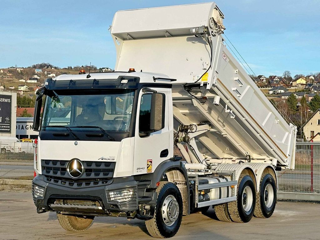 Mercedes-Benz AROCS 3240* KIPPER 5,10 + BORDMATIC / 6x4 - Autocarro ribaltabile: foto 2 Mercedes-Benz AROCS 3240* KIPPER 5,10 + BORDMATIC / 6x4 - Autocarro ribaltabile: foto 2