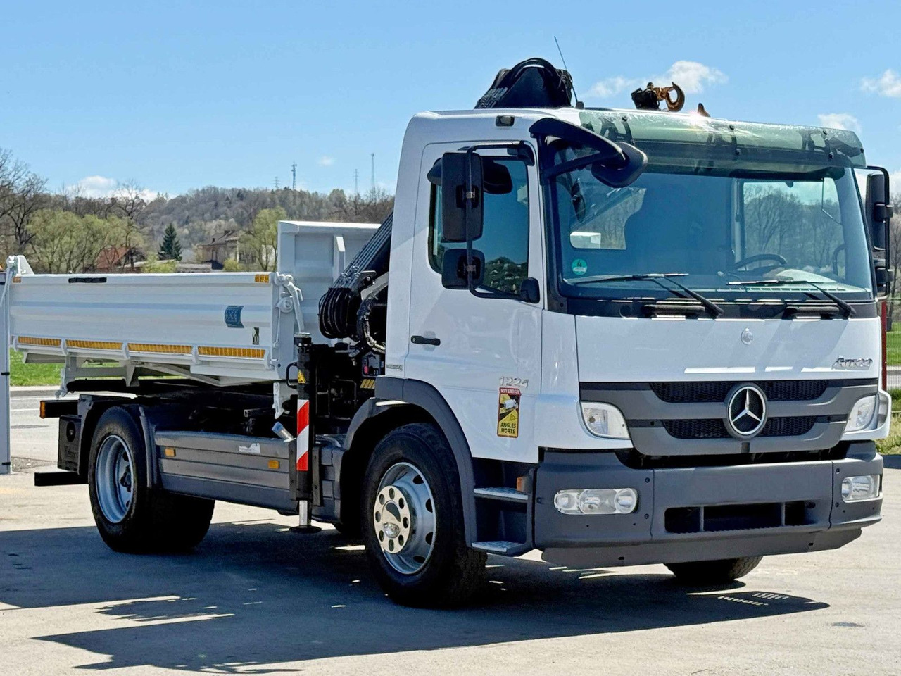 Mercedes-Benz ATEGO 1224 * KIPPER 4,00 m * HIAB 077 BS - 2 DUO - Camion con gru: foto 4 Mercedes-Benz ATEGO 1224 * KIPPER 4,00 m * HIAB 077 BS - 2 DUO - Camion con gru: foto 4