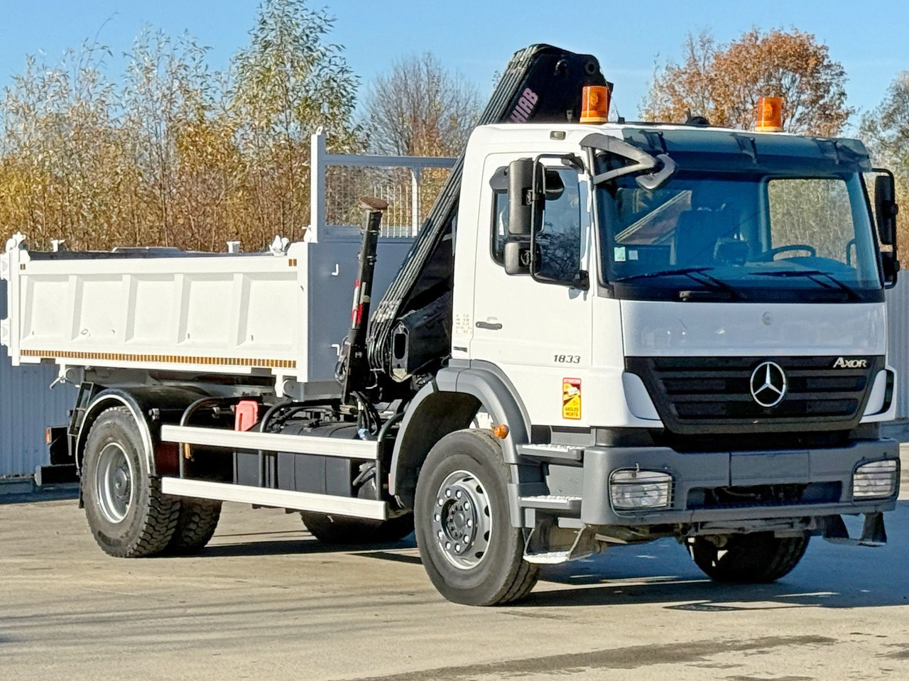 Mercedes-Benz AXOR 1833 * HIAB 144 B - 3 HIDUO + FUNK * TOP - Autocarro ribaltabile, Camion con gru: foto 4 Mercedes-Benz AXOR 1833 * HIAB 144 B - 3 HIDUO + FUNK * TOP - Autocarro ribaltabile, Camion con gru: foto 4