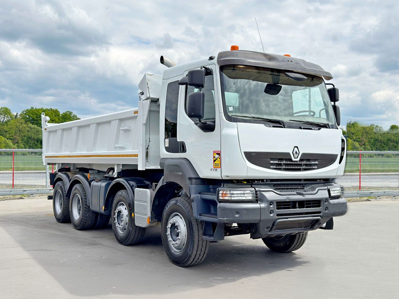 Renault KERAX 430 DXI * KIPPER 6,00 m / 8x4 * TOP - Autocarro ribaltabile, Camion con gru: foto 1 Renault KERAX 430 DXI * KIPPER 6,00 m / 8x4 * TOP - Autocarro ribaltabile, Camion con gru: foto 1