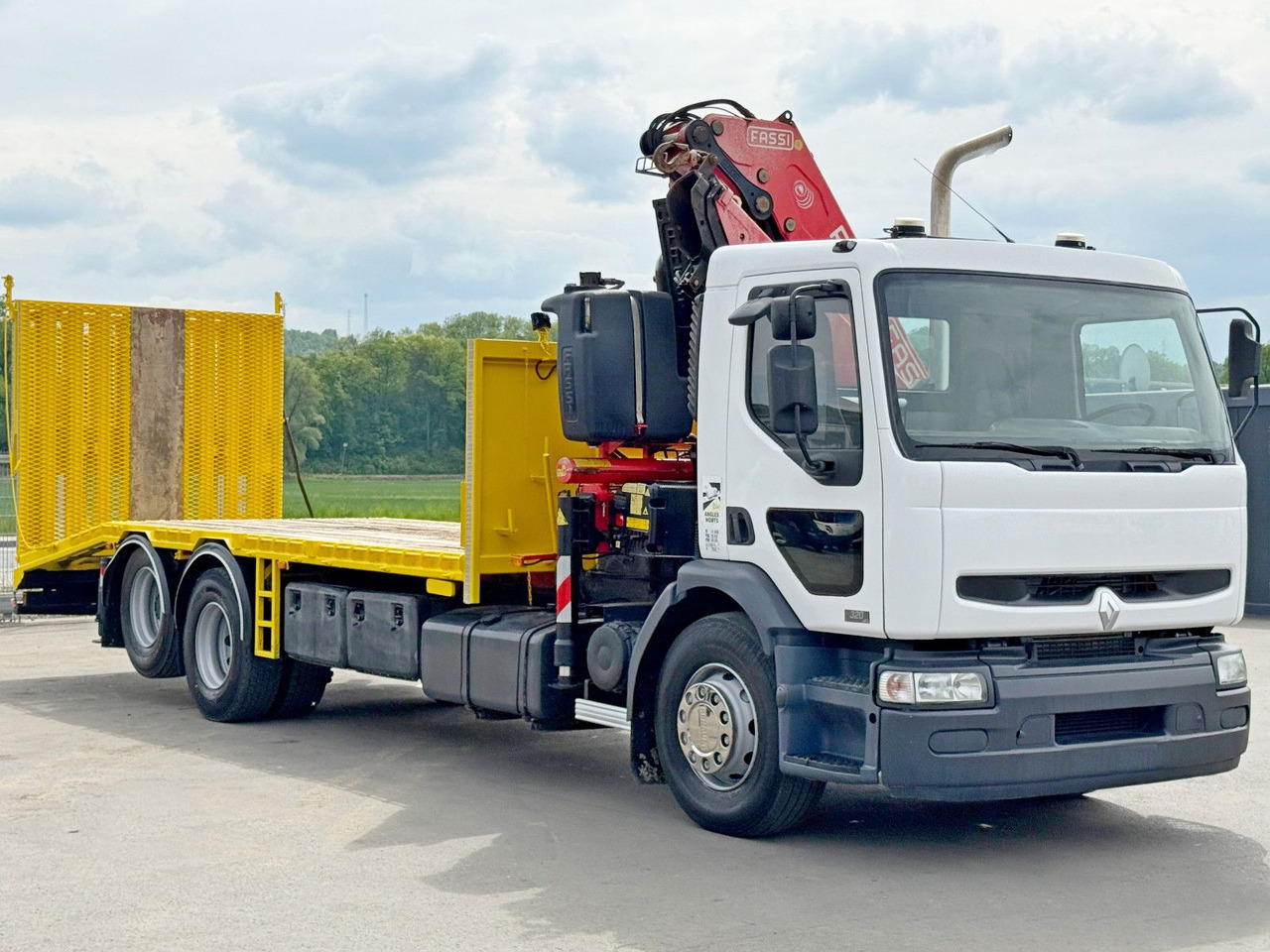 Renault PREMIUM 320 * FASSI F240B.22 + FUNK* TOP - Carro attrezzi: foto 3 Renault PREMIUM 320 * FASSI F240B.22 + FUNK* TOP - Carro attrezzi: foto 3