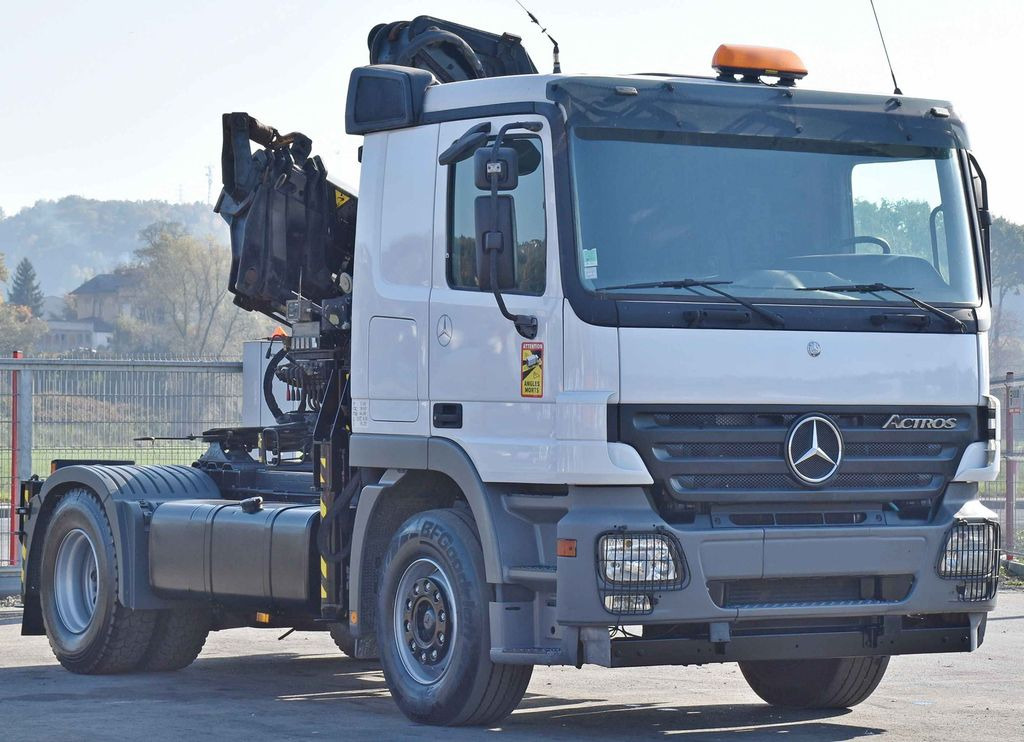 Mercedes-Benz ACTROS 1844 * Sattelzugmaschine *HIAB 330-5/FUNK - Trattore stradale: foto 4 Mercedes-Benz ACTROS 1844 * Sattelzugmaschine *HIAB 330-5/FUNK - Trattore stradale: foto 4