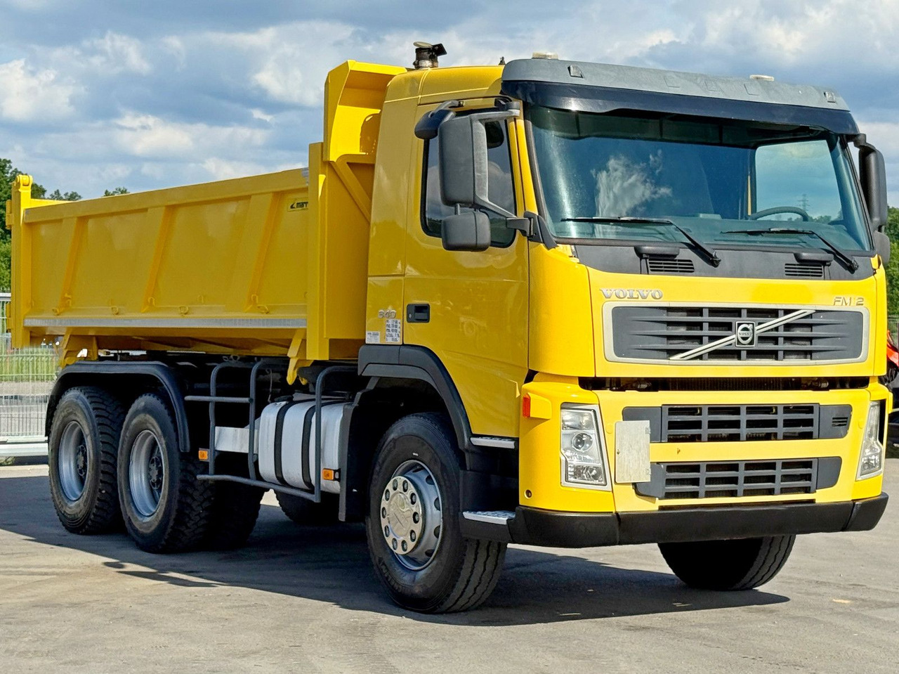 Volvo FM 370 Kipper 6,20 m + BORDMATIC / 8x4 Volvo FM 12 340 Kipper 5,05 m + BORDMATIC / 6x4 - Autocarro ribaltabile, Camion con gru: foto 4 Volvo FM 370 Kipper 6,20 m + BORDMATIC / 8x4 Volvo FM 12 340 Kipper 5,05 m + BORDMATIC / 6x4 - Autocarro ribaltabile, Camion con gru: foto 4