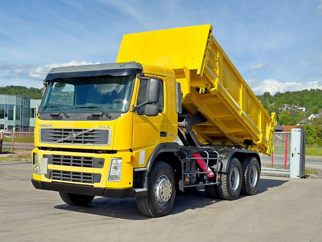 Volvo FM 370 Kipper 6,20 m + BORDMATIC / 8x4 Volvo FM 12 340 Kipper 5,05 m + BORDMATIC / 6x4 - Autocarro ribaltabile, Camion con gru: foto 2 Volvo FM 370 Kipper 6,20 m + BORDMATIC / 8x4 Volvo FM 12 340 Kipper 5,05 m + BORDMATIC / 6x4 - Autocarro ribaltabile, Camion con gru: foto 2