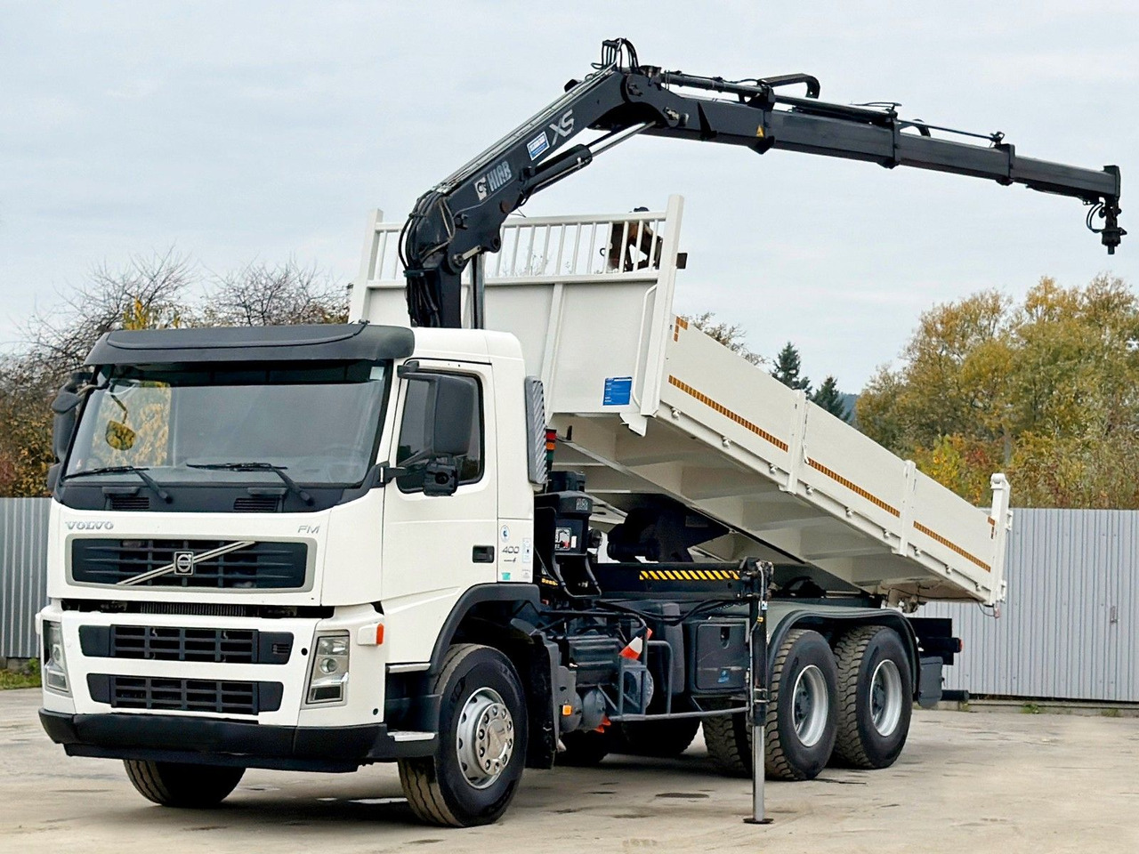 Volvo FM 400 Kipper 6,20m * HIAB 144 B-3 HIDUO* 6x4 - Autocarro ribaltabile: foto 3 Volvo FM 400 Kipper 6,20m * HIAB 144 B-3 HIDUO* 6x4 - Autocarro ribaltabile: foto 3