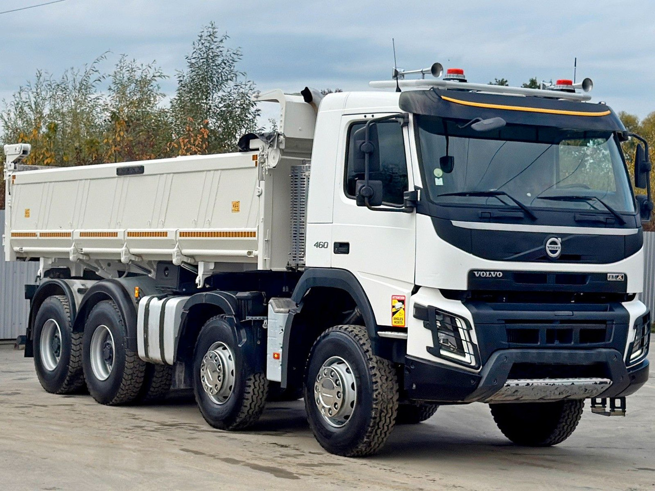 Volvo FMX 460 Kipper * BORDMATIC * 8x4 * TOPZUSTAND - Autocarro ribaltabile: foto 5 Volvo FMX 460 Kipper * BORDMATIC * 8x4 * TOPZUSTAND - Autocarro ribaltabile: foto 5