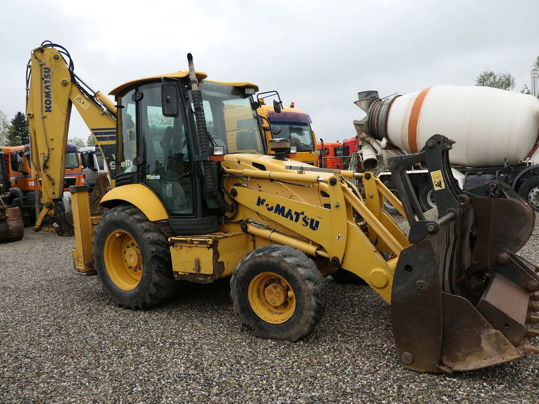Komatsu WB 97-5 - Terna: foto 4 Komatsu WB 97-5 - Terna: foto 4