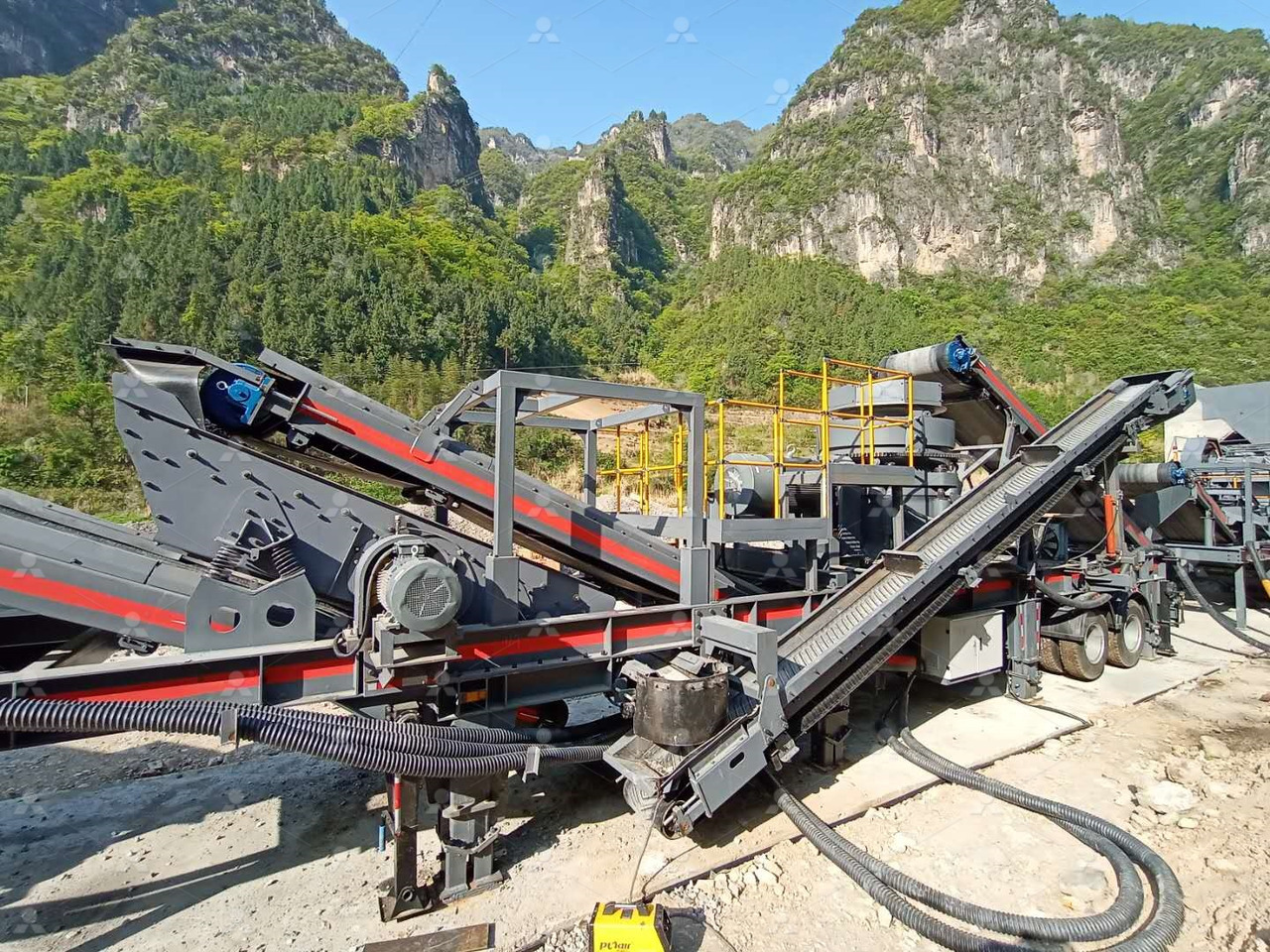 LIMING NK series mobile crusher - Frantoio mobile: foto 1 LIMING NK series mobile crusher - Frantoio mobile: foto 1