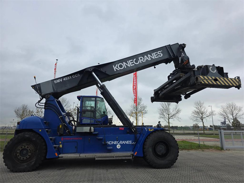 KONECRANES SMV 4531 CC5 - Reach stacker: foto 1 KONECRANES SMV 4531 CC5 - Reach stacker: foto 1