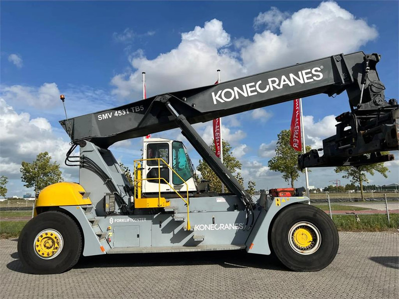 KONECRANES SMV 4531 TB5 - Reach stacker: foto 1 KONECRANES SMV 4531 TB5 - Reach stacker: foto 1