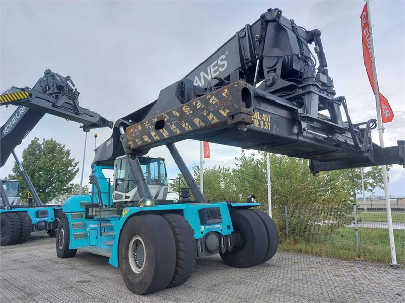 KONECRANES SMV 4531 TC5 - Reach stacker: foto 3 KONECRANES SMV 4531 TC5 - Reach stacker: foto 3