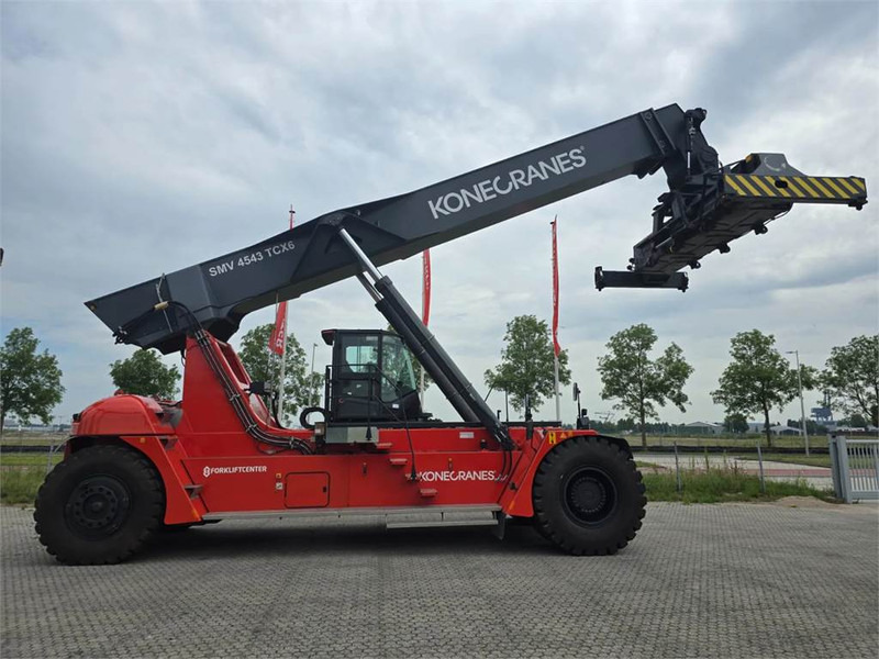 KONECRANES SMV 4543 TC6 - Reach stacker: foto 1 KONECRANES SMV 4543 TC6 - Reach stacker: foto 1