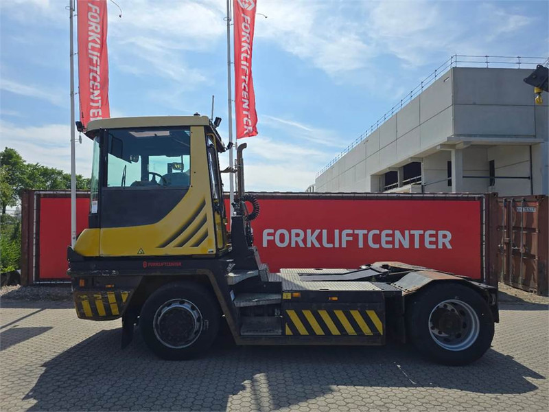 Terberg RT223 4x4 - Trattore terminale: foto 4 Terberg RT223 4x4 - Trattore terminale: foto 4