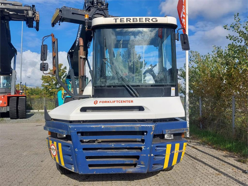 Terberg RT283 4x4 - Trattore terminale: foto 5 Terberg RT283 4x4 - Trattore terminale: foto 5